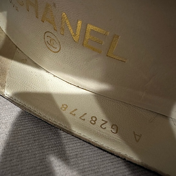 CHANEL heels - Picture 8 of 14